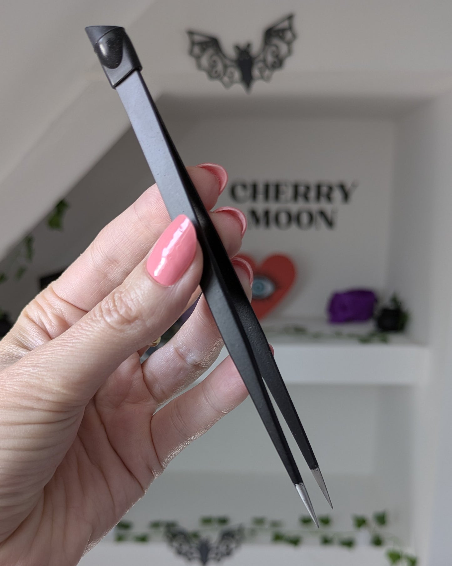 Pince pour stickers nail art